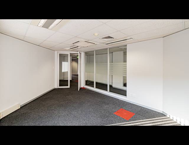 822M² OFFICE TO LET IN PARKTOWN
